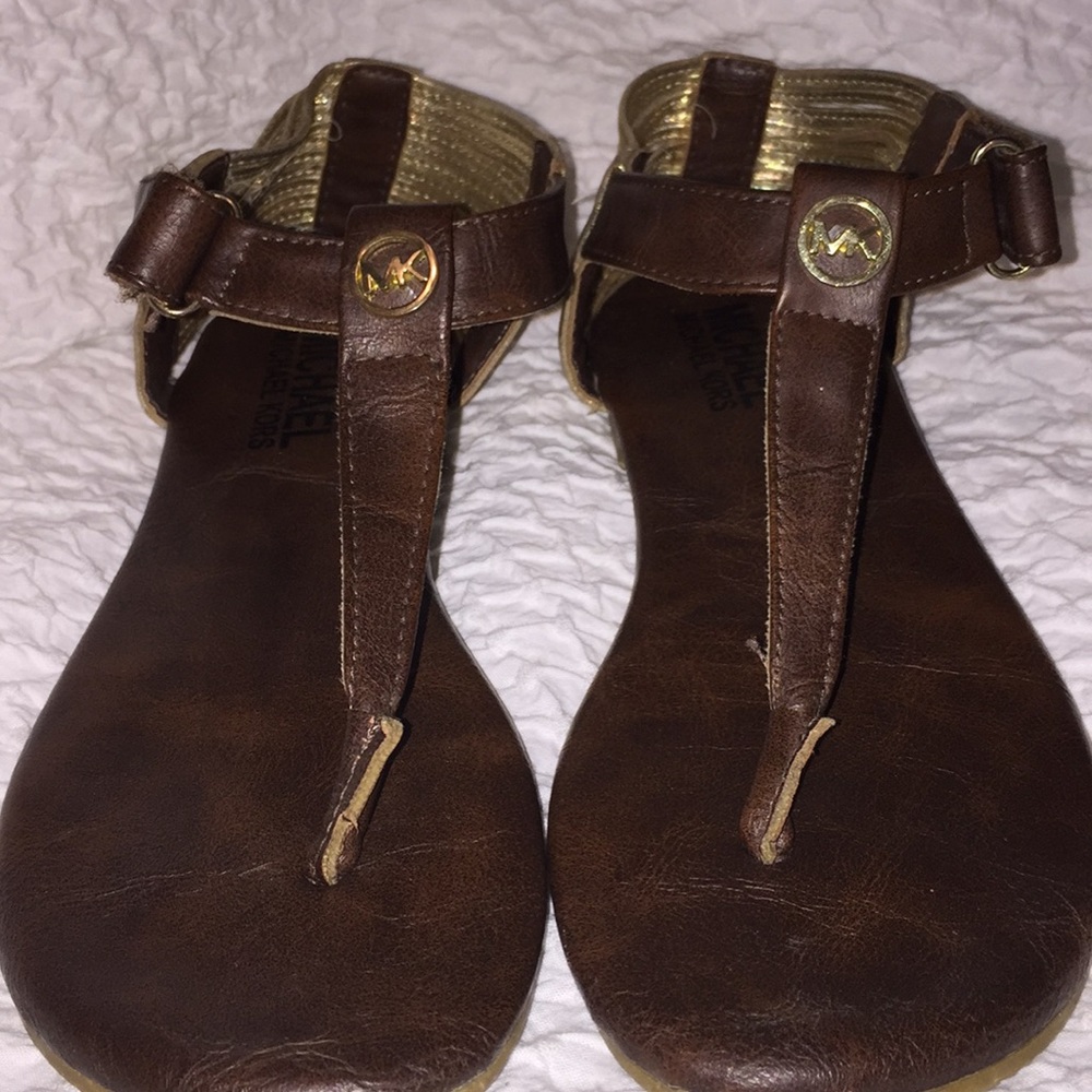 MICHAEL KORS flip flops